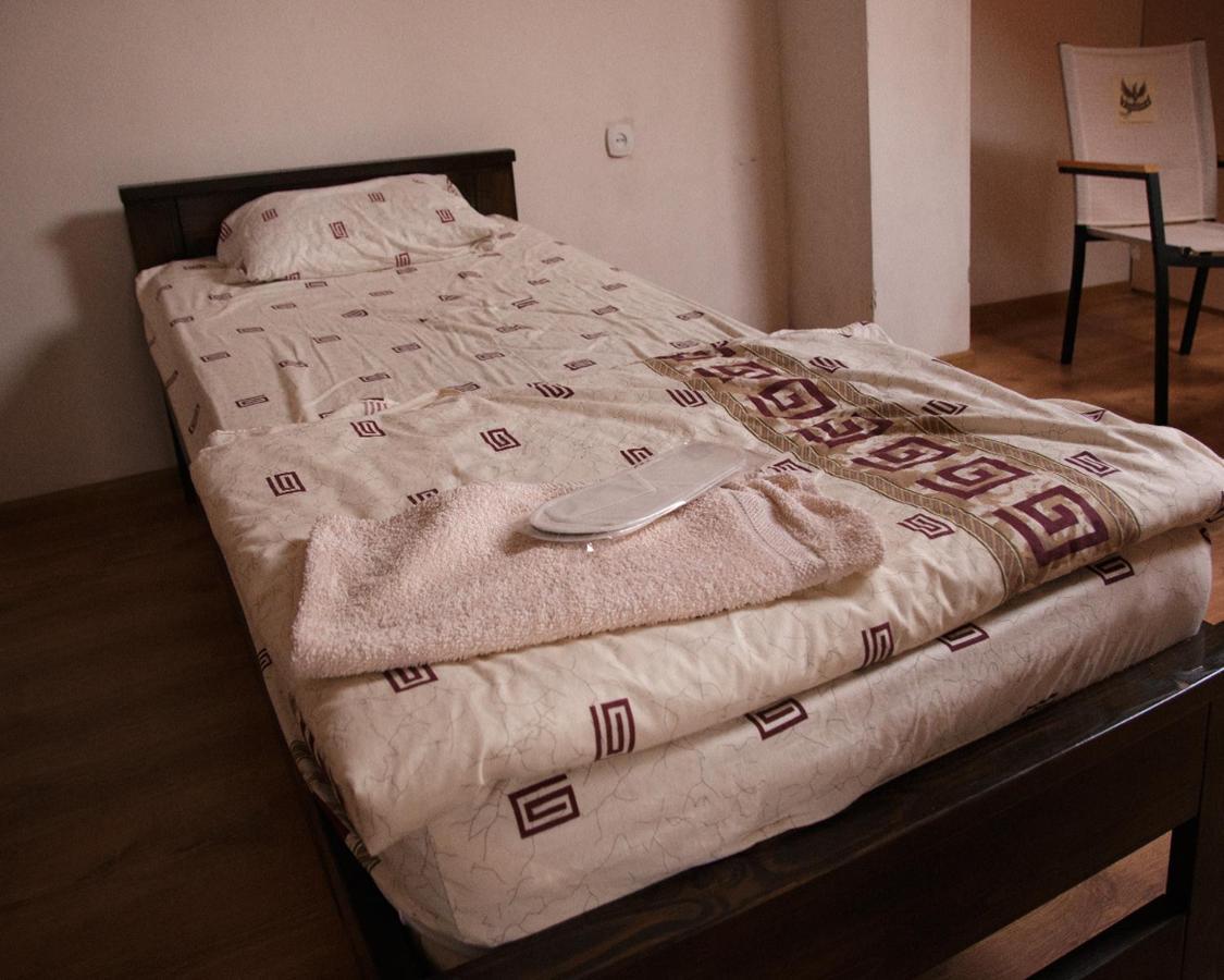 U Dvori Hotel Podgorodtsy ภายนอก รูปภาพ