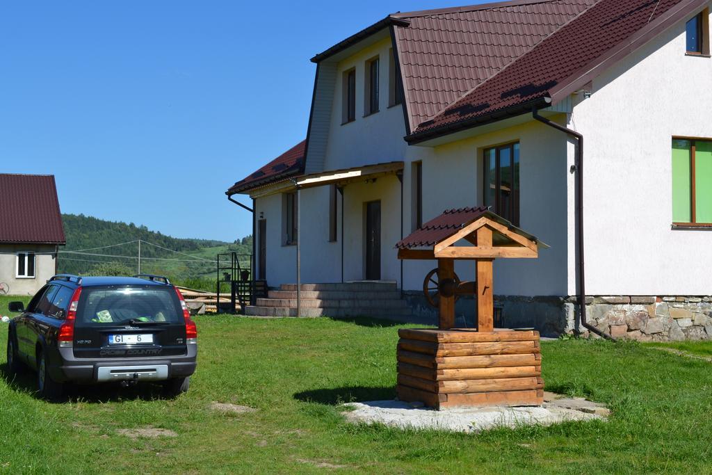 U Dvori Hotel Podgorodtsy ภายนอก รูปภาพ